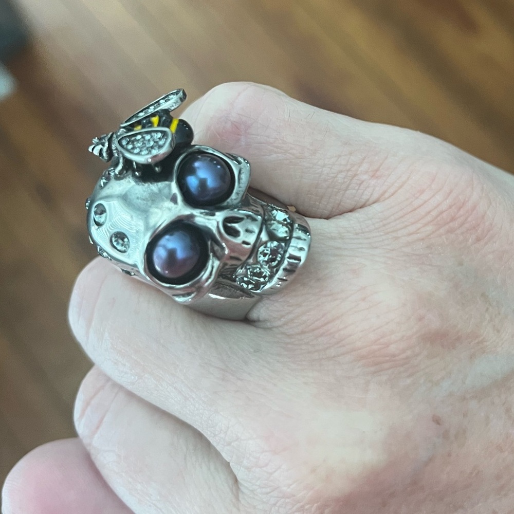 Alexander McQueen Skull Ring - Picture 9 of 16